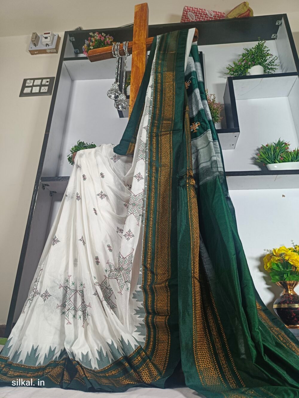 Ilkal Kasuti Tample Border Sarees